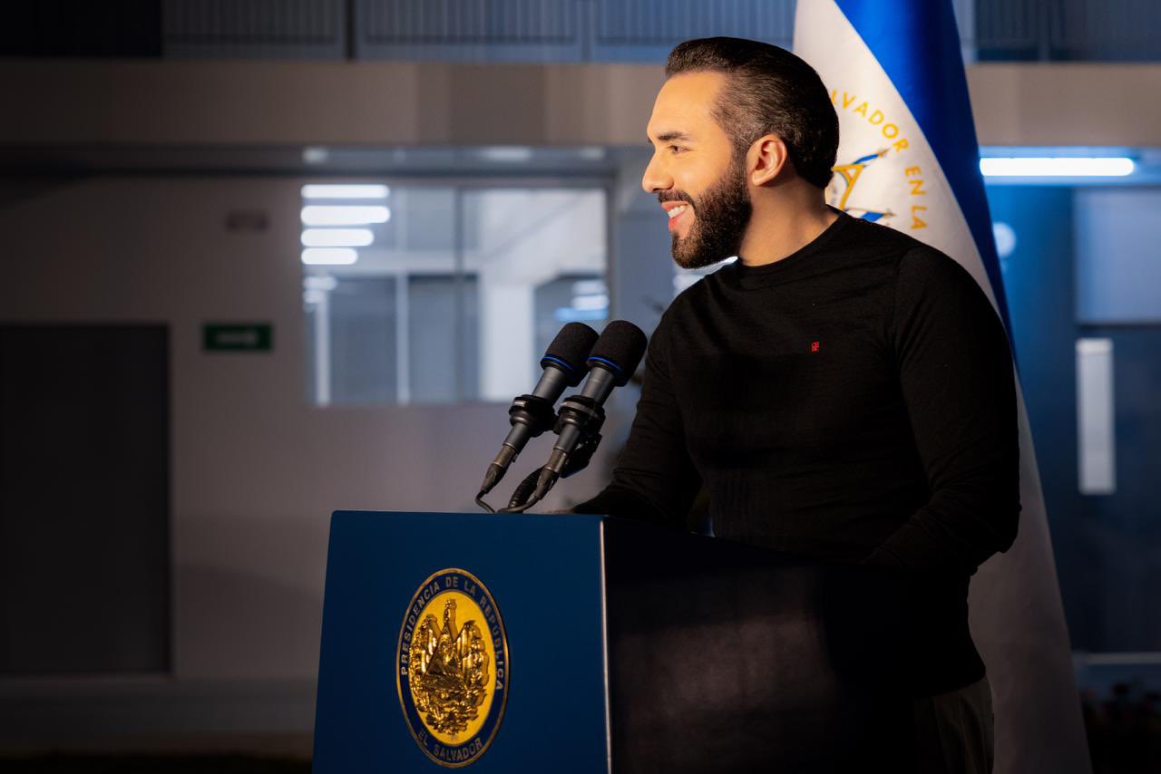 colombianos-destacan-al-presidente-bukele-como-el-modelo-de-liderazgo-mas-solido-en-america